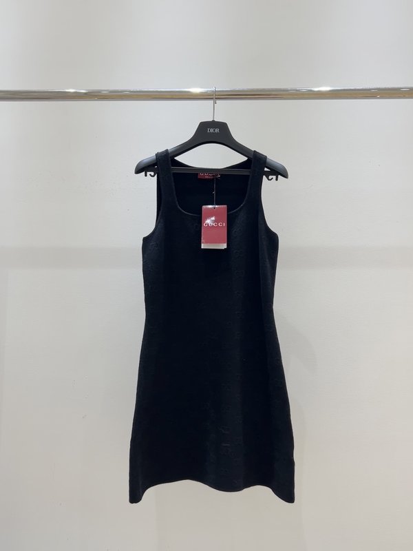 구찌 블랙 레터링 자카드 민소매 원피스 001-256284