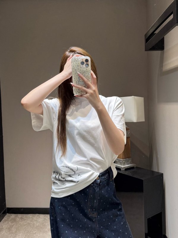 구찌 심플 레터 프린트 라운드넥 반팔 티셔츠 001-256319