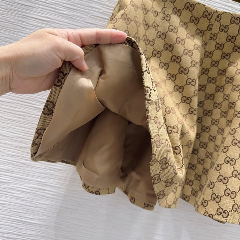 구찌 고급스러운 입체 커팅 미니스커트 001-256376