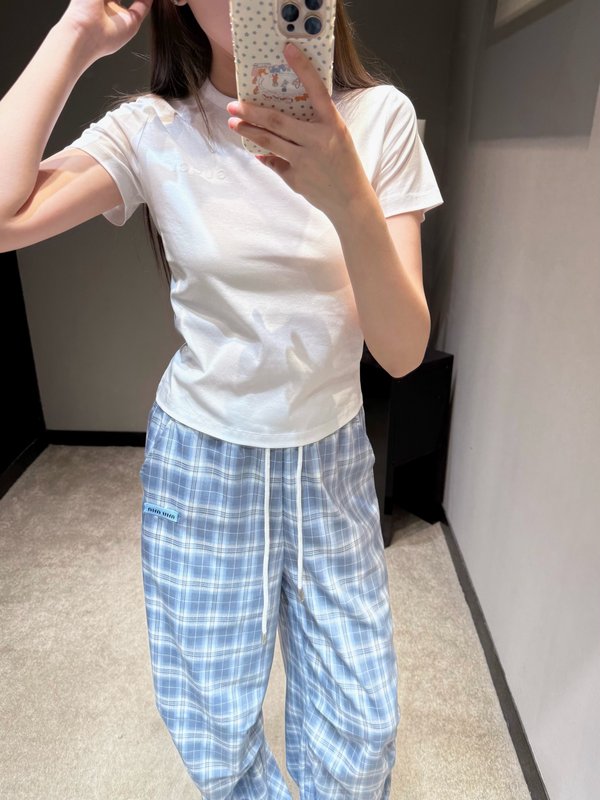 구찌 클래식 로고 자수 숏슬리브 티셔츠 001-256377