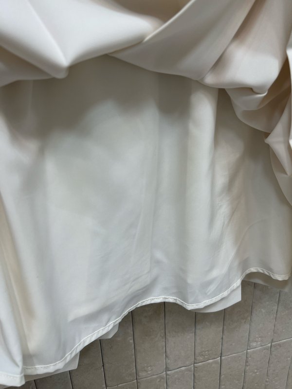 컬러 포인트 플리츠 원피스 001-256383