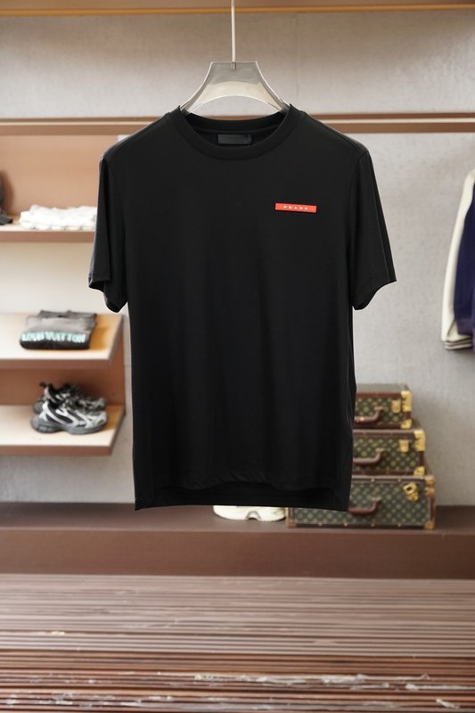 프라다 남녀공용 면 소재 자수 반팔 티셔츠 001-256497