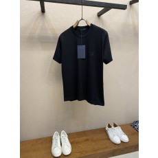 프라다 엠블럼 자수 면 반팔 티셔츠 001-256499
