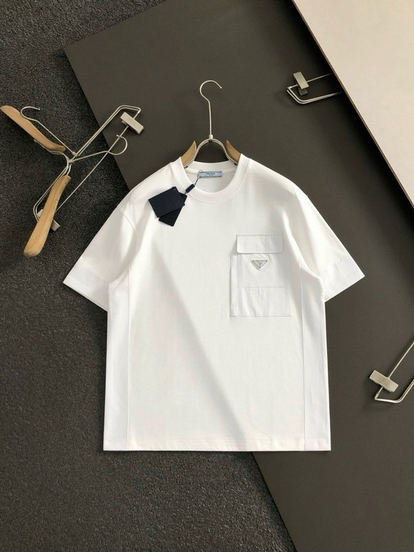 프라다 남성 포켓 반팔 티셔츠 001-256549