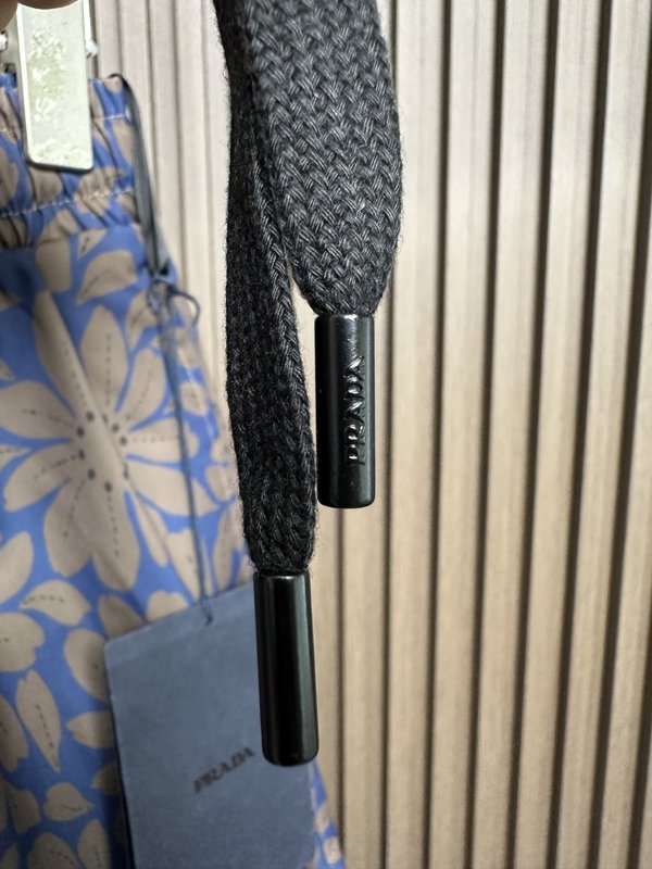 프라다 남성 캐주얼 반바지 001-256588