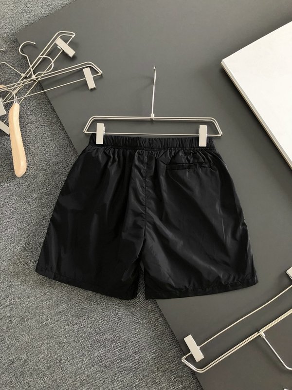 프라다 단색 고무밴드 스트레이트 캐주얼 반바지 001-256593