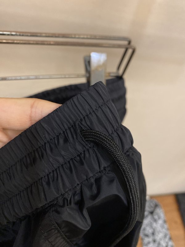 프라다 봄여름 카고 쇼츠 001-256617