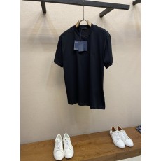 프라다 엠블럼 자수 라운드넥 반팔 티셔츠 001-256698