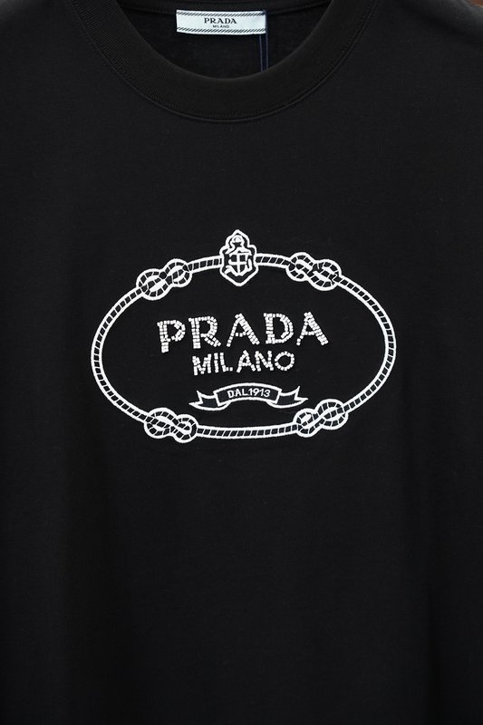 프라다 남성 코튼 라운드넥 반팔 티셔츠 001-256704