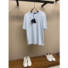 프라다 스몰 로고 자수 코튼 반팔 티셔츠 001-256733