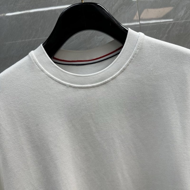 톰브라운 사이드 4 바 라인 라운드 티셔츠 001-258728
