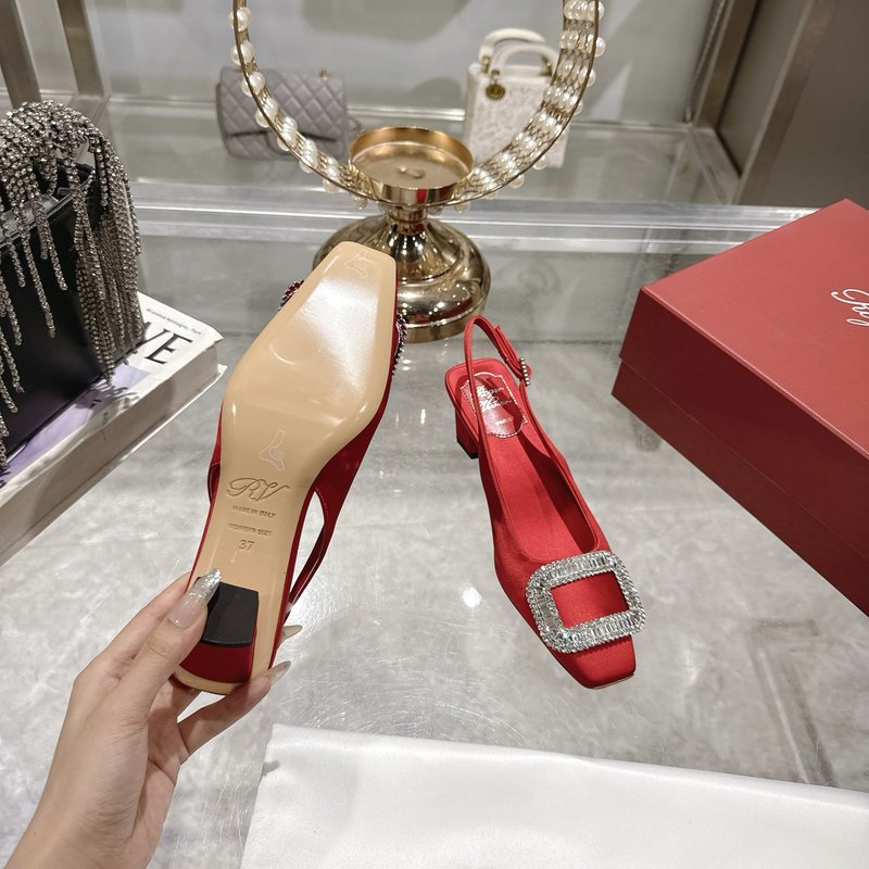 로저 비비에 실크 새틴 크리스털 버클 하이힐 샌들 001-258950