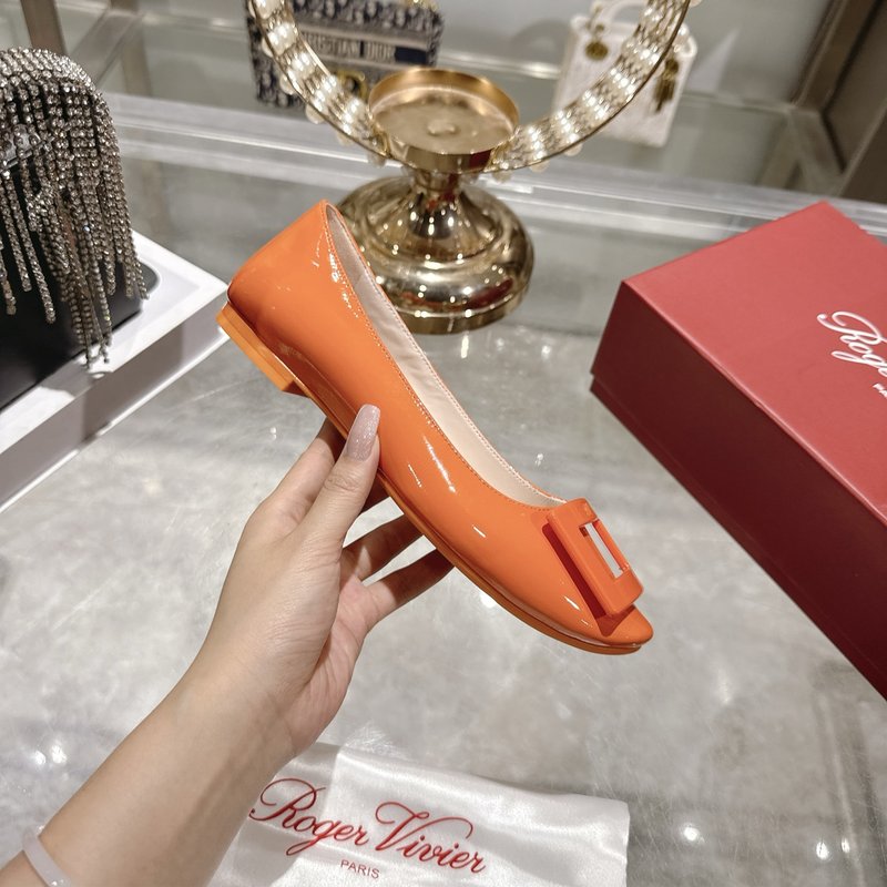 로저 비비에 마카롱 에나멜 스퀘어 버클 플랫 슈즈 001-259077