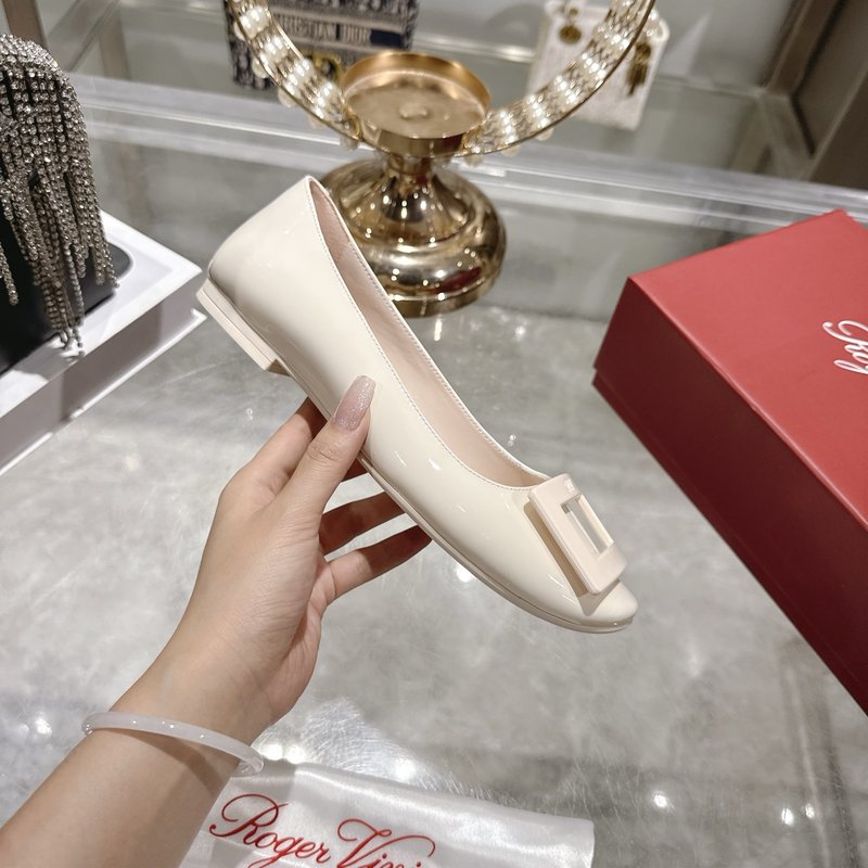 로저 비비에 마카롱 버클 에나멜 플랫 슈즈 001-259079
