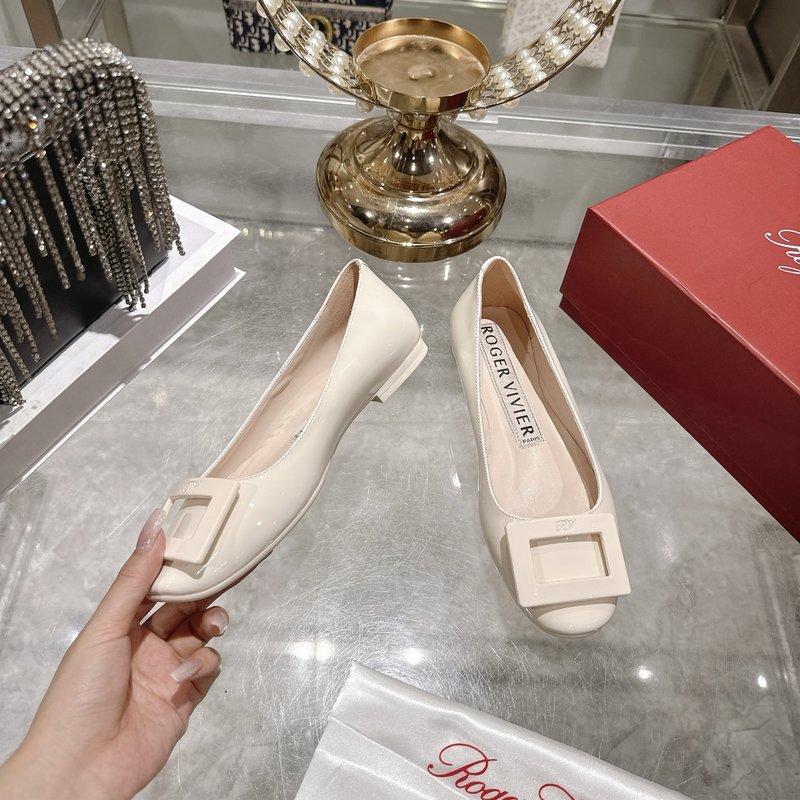 로저 비비에 마카롱 버클 에나멜 플랫 슈즈 001-259079