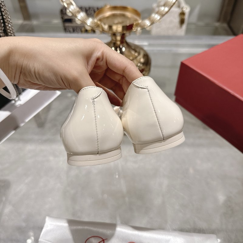 로저 비비에 마카롱 버클 에나멜 플랫 슈즈 001-259079