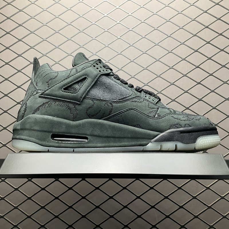 KAWS 콜라보 AJ4 블랙 스웨이드 남성 농구화 001-259443