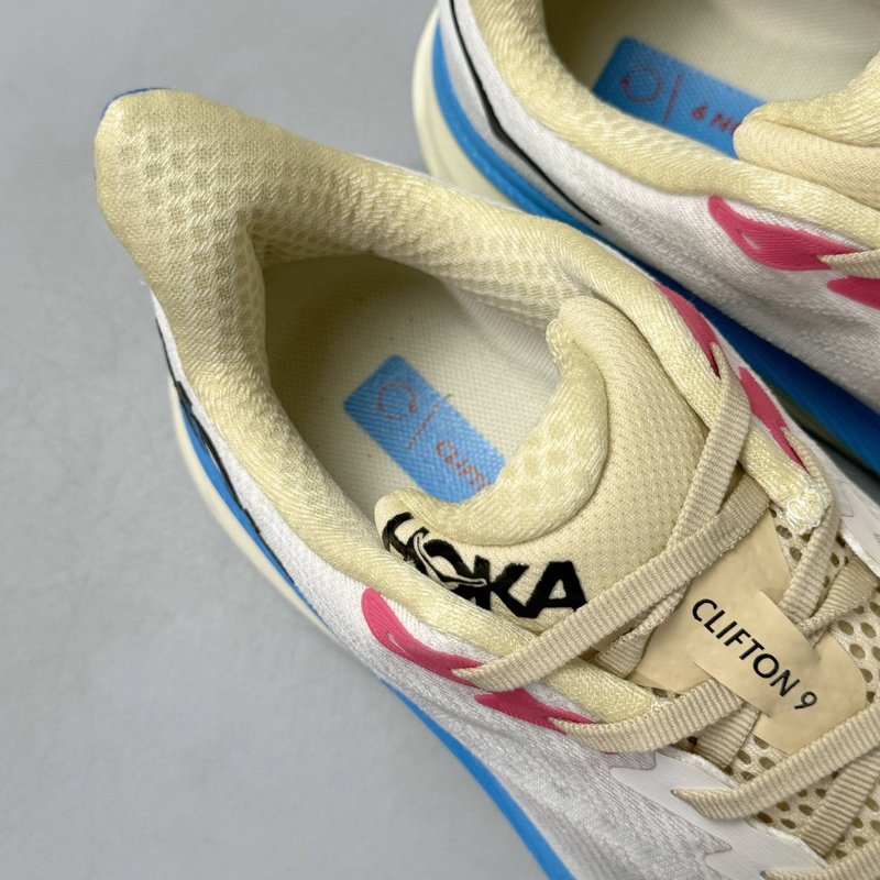 HOKA 클리프톤 9 가벼운 러닝화 001-259524