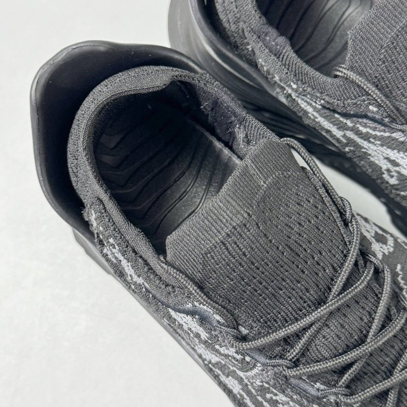 HOKA 원풋 스네이크 한정판 캐주얼 슈즈 001-259527