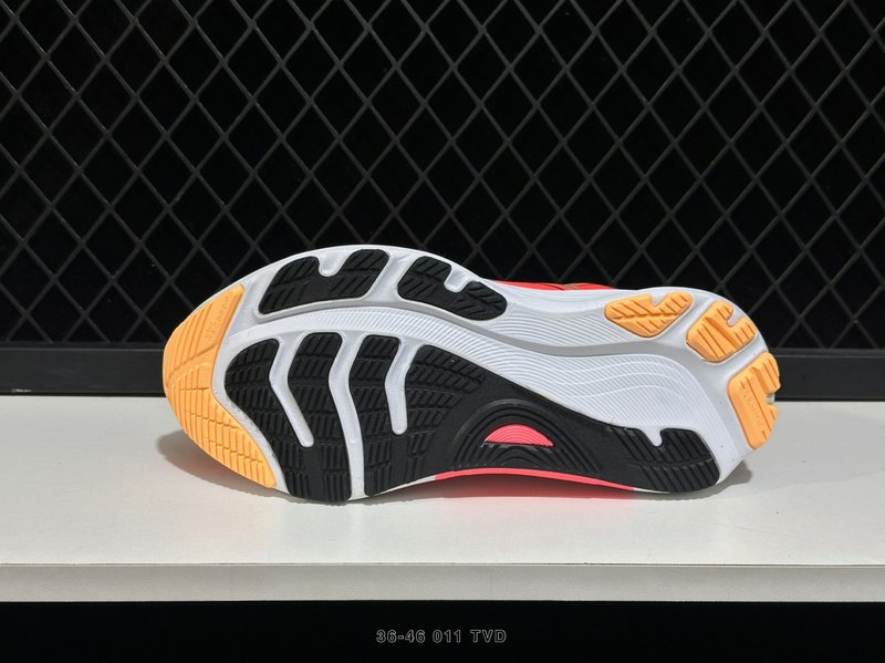 아식스 GEL-KAYANO 32 프로페셔널 러닝화 001-259668