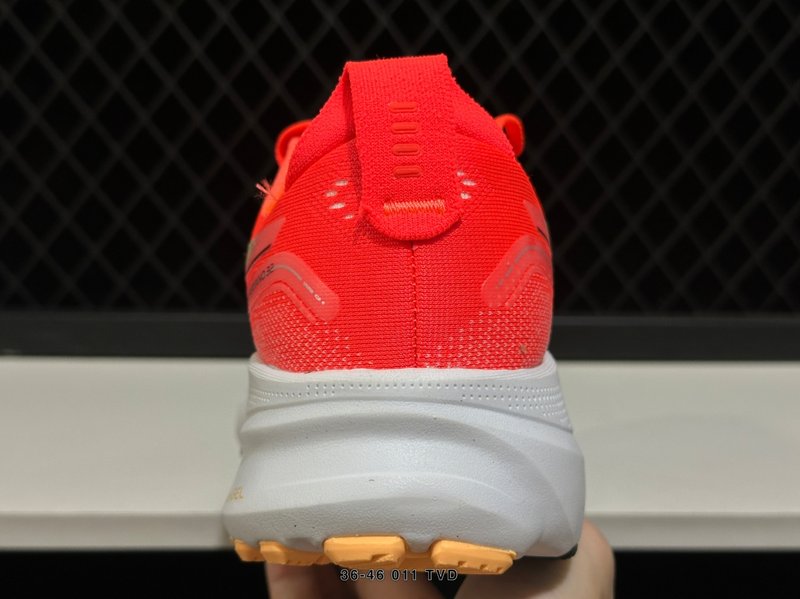 아식스 GEL-KAYANO 32 프로페셔널 러닝화 001-259668