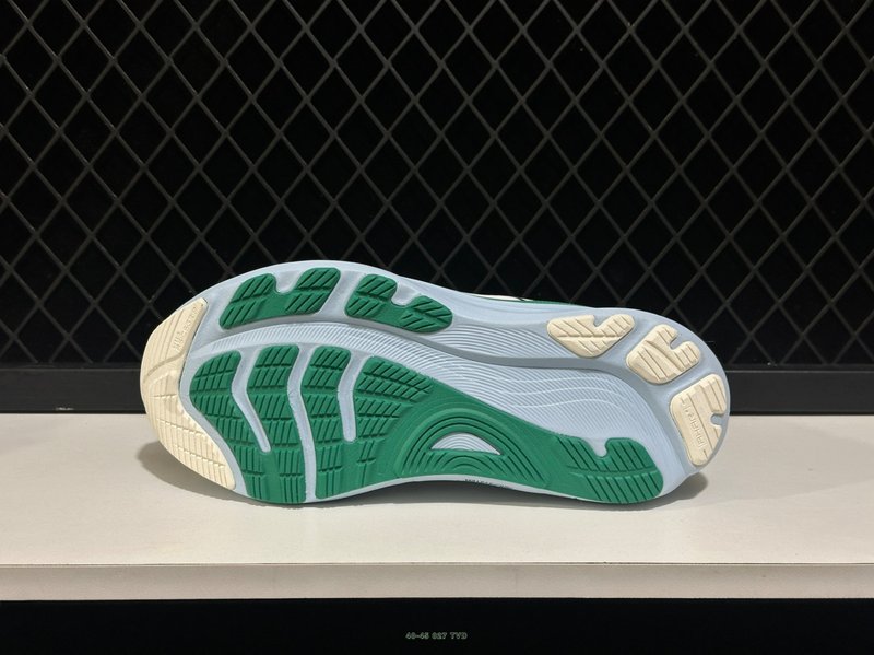 아식스 GEL-KAYANO 32 프로페셔널 러닝화 001-259707