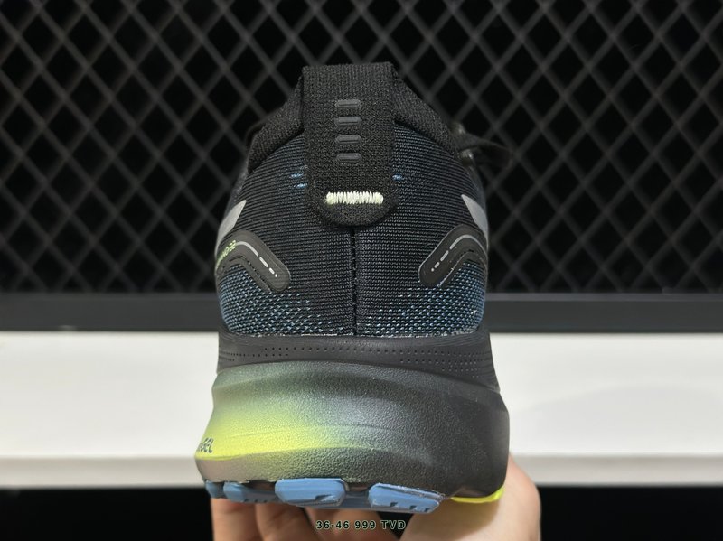 아식스 GEL-KAYANO 32 프로페셔널 러닝화 001-259716