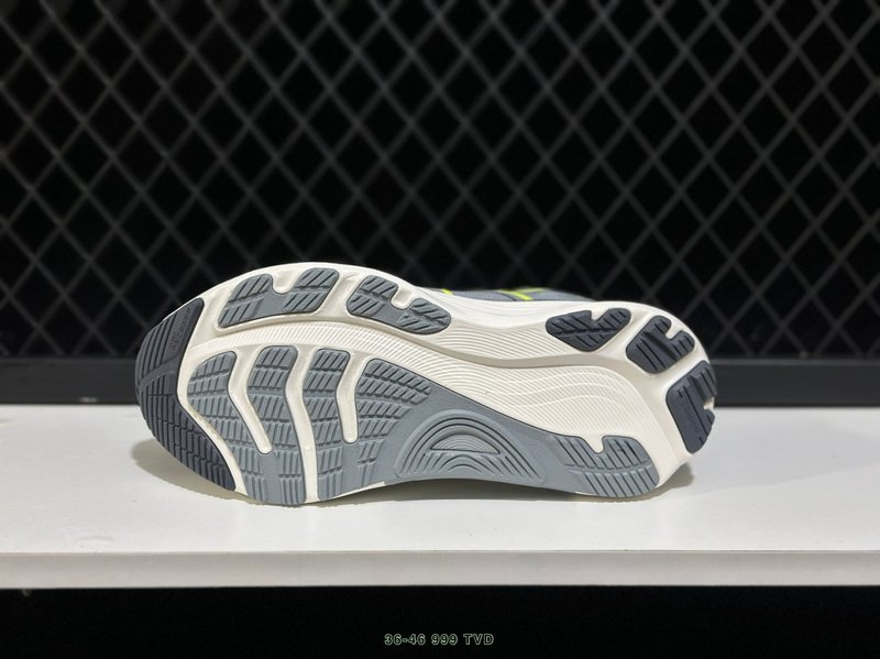 아식스 GEL-KAYANO 32 로우탑 러닝화 001-259717