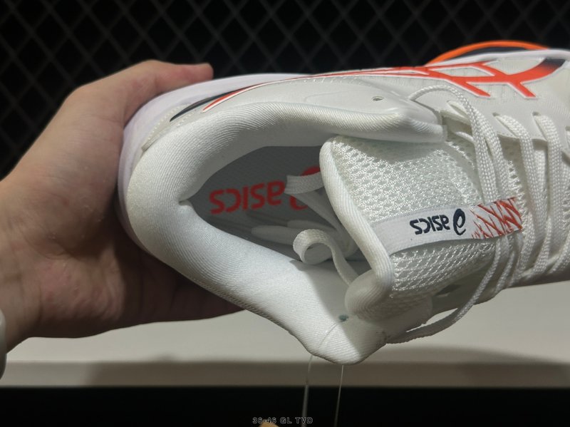 아식스 SKY ELITE FF MT 3 경량 러닝화 001-259773