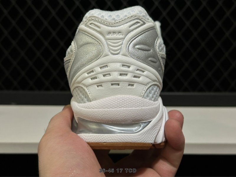 아식스 GEL-KAYANO 14 레트로 러닝화 001-259819