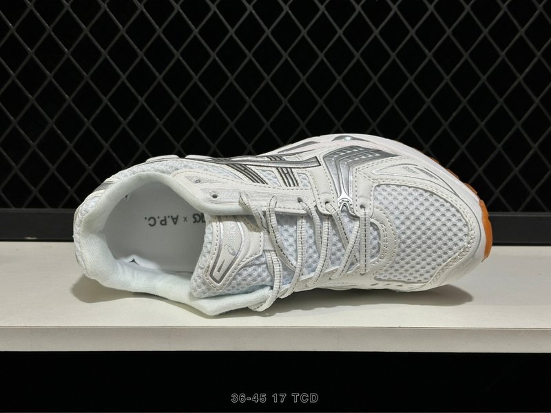 아식스 GEL-KAYANO 14 레트로 러닝화 001-259819