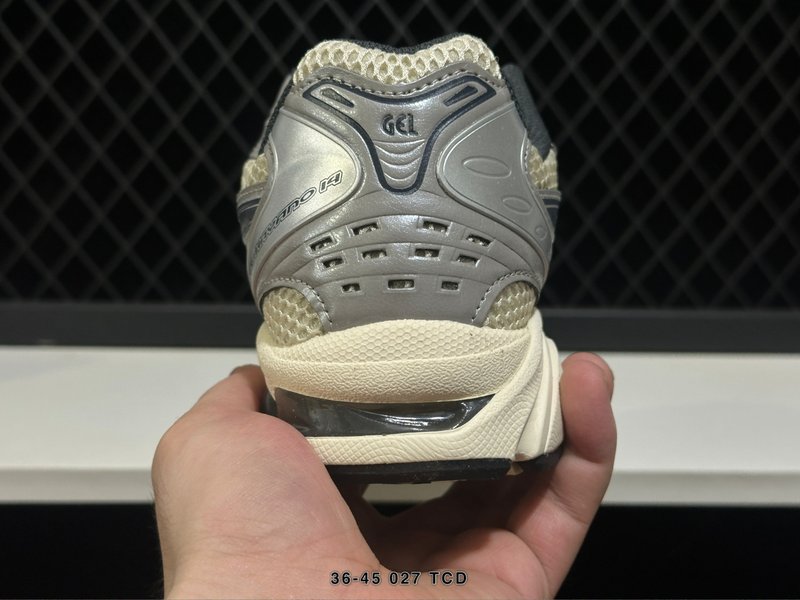 아식스 GEL-KAYANO 14 레트로 러닝화 001-259825
