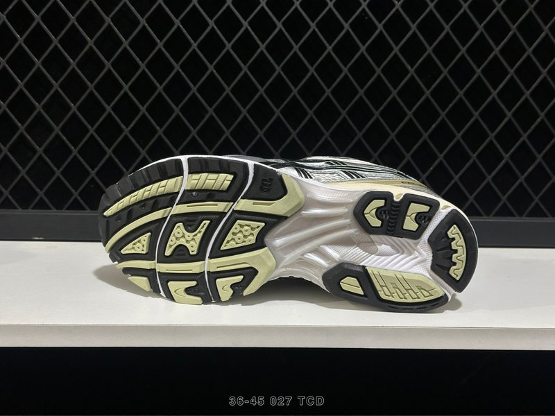 아식스 GEL-KAYANO 14 레트로 러닝화 001-259828