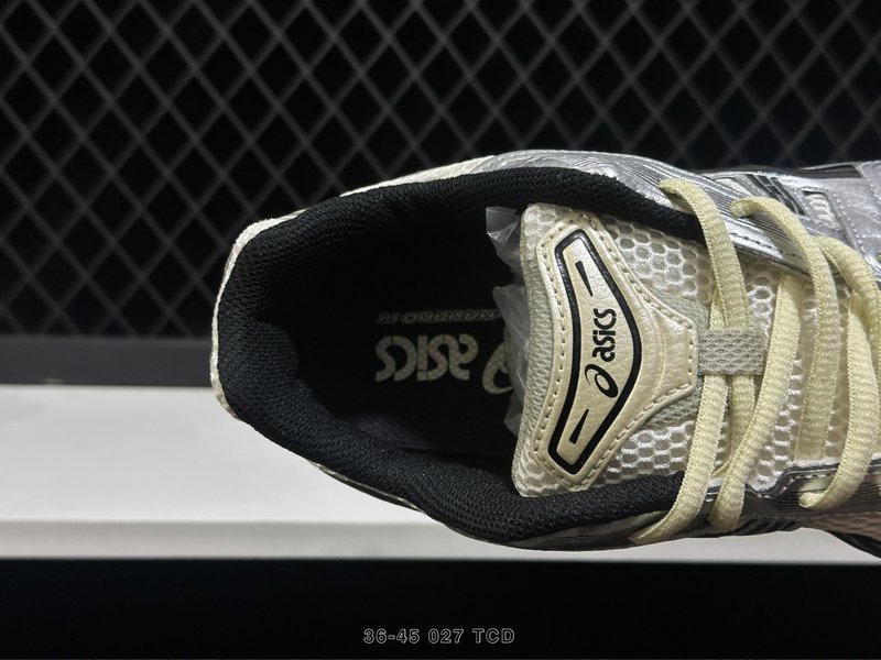 아식스 GEL-KAYANO 14 레트로 러닝화 001-259828