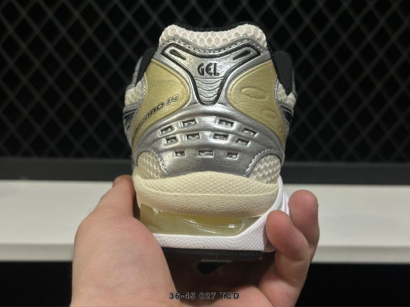 아식스 GEL-KAYANO 14 레트로 러닝화 001-259828