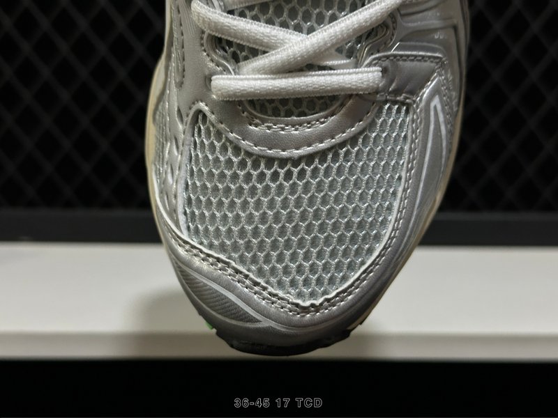 아식스 GEL-KAYANO 14 레트로 러닝화 001-259829