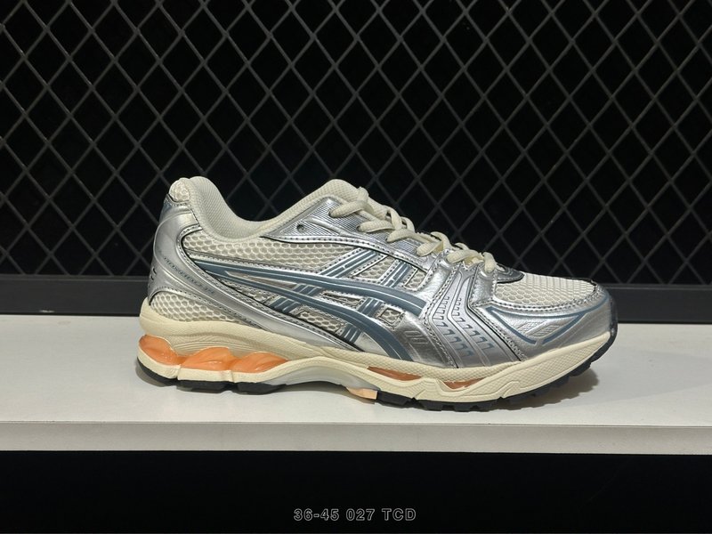 아식스 GEL-KAYANO 14 클래식 러닝화 001-259830