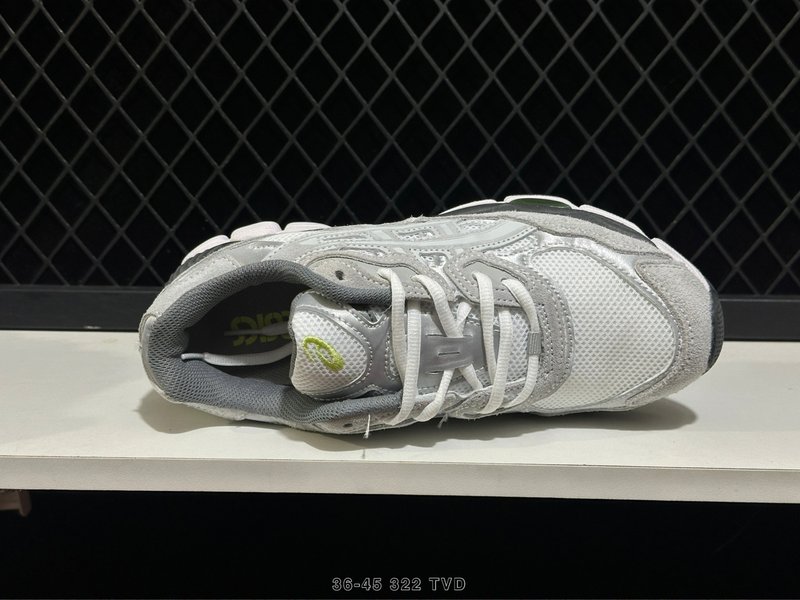 아식스 GEL-NYC 레트로 스포츠 캐주얼화 001-259831