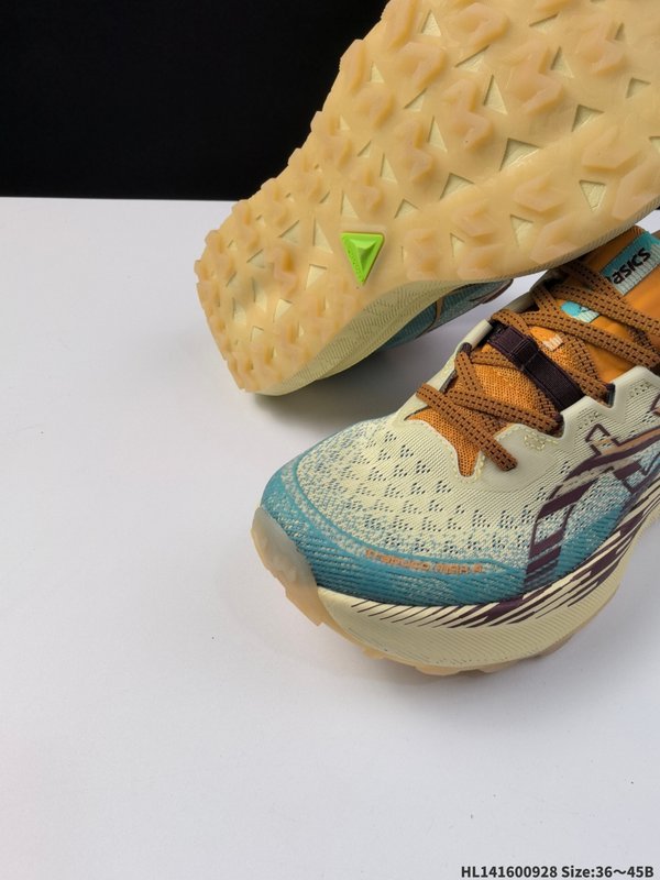 아식스 GEL-TRABUCO MAX 4 오프로드 러닝화 001-259876