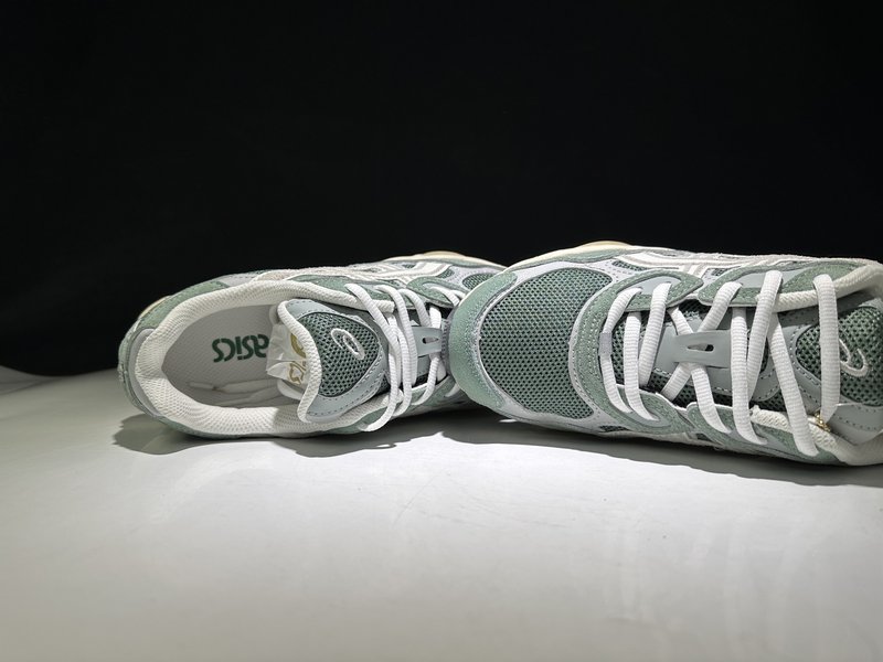 아식스 GEL-NYC 레트로 쿠션 통기성 운동화 001-259956