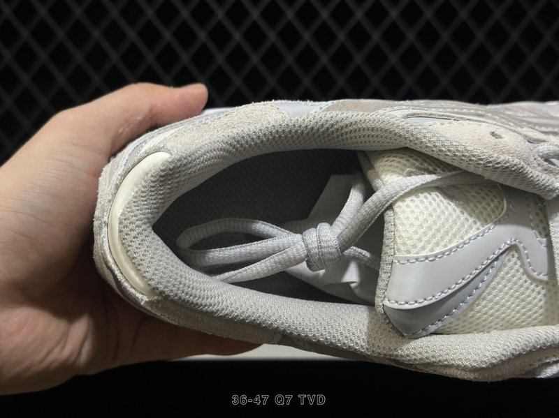 아식스 GEL-NYC 레트로 두꺼운 밑창 운동화 001-260042