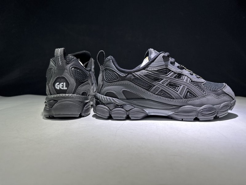 아식스 GEL-NYC 레트로 쿠션 러닝화 001-260166