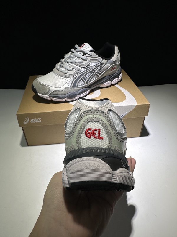 아식스 GEL-NYC 통기성 메쉬 빈티지 러닝화 001-260172
