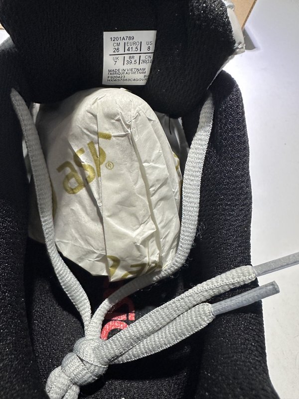 아식스 GEL-NYC 통기성 메쉬 빈티지 러닝화 001-260172