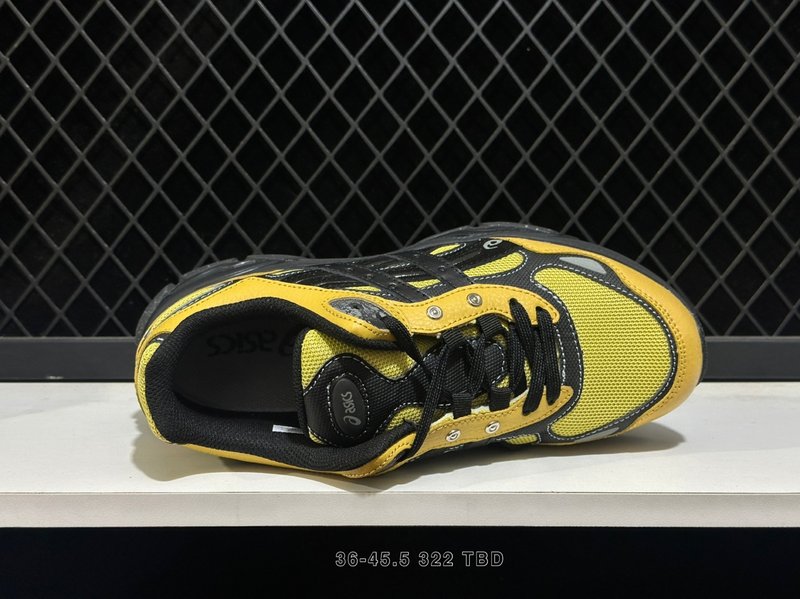 아식스 KITH 콜라보 레트로 러닝화 001-260198