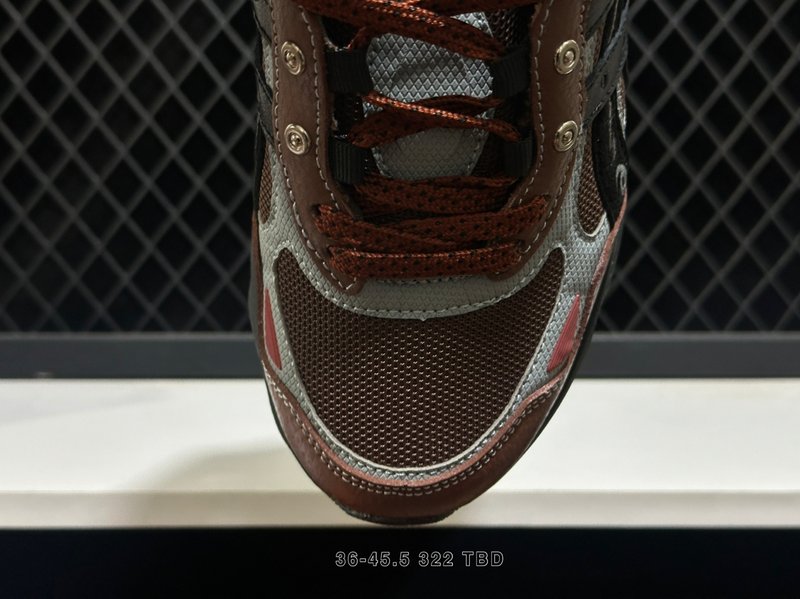 아식스 KITH 콜라보 레트로 러닝화 001-260199