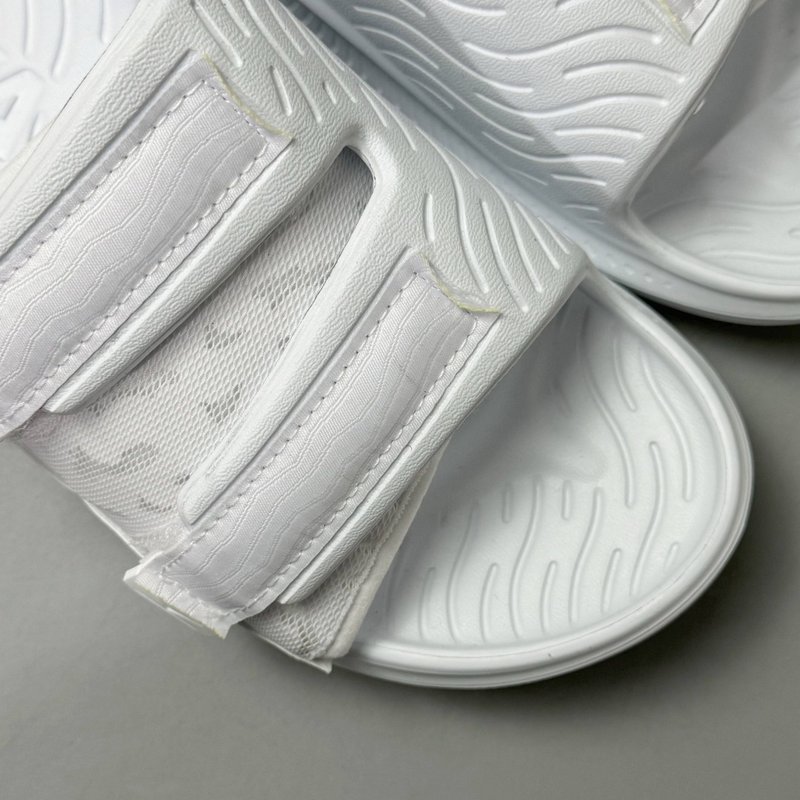 HOKA 쿠션감 고무바닥 원스트랩 슬리퍼 001-260242