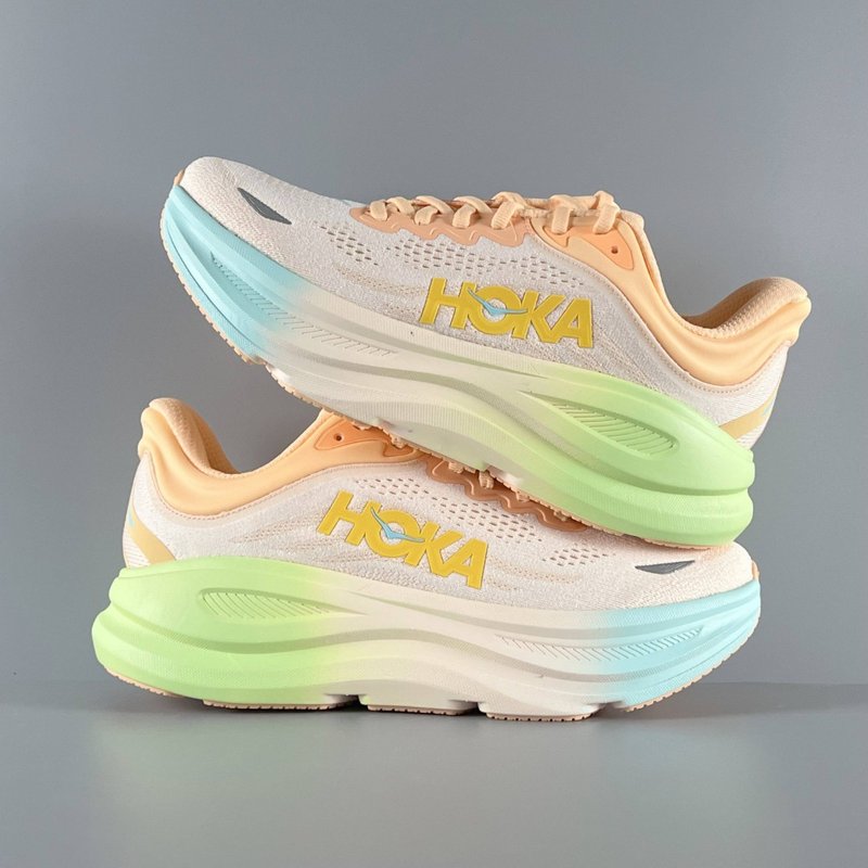 HOKA 본디 9 시리즈 로우탑 러닝화 001-260245