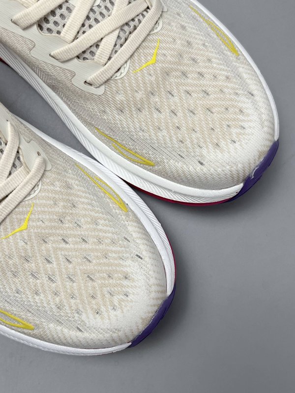HOKA 클리프톤 9 여성용 편안한 러닝화 001-260262