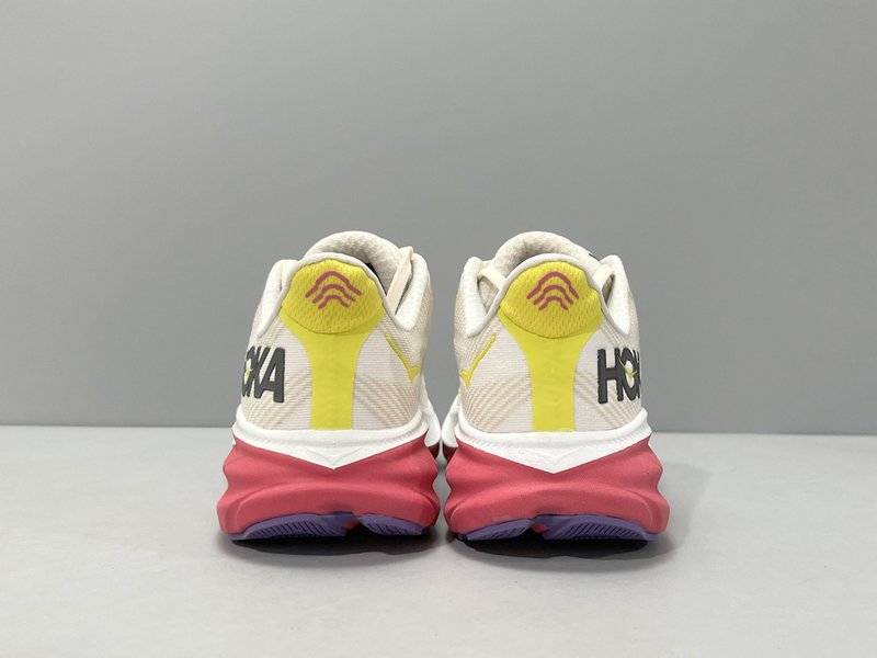 HOKA 클리프톤 9 여성용 편안한 러닝화 001-260262